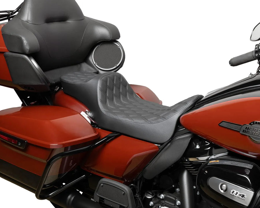 harley davidson touring [DRAG SPECIALTIES] – sedadlo Predator III s prodlouženým dosahem