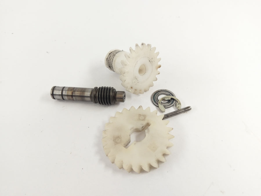 Yamaha DT 125 DE03 [2003] - Gears Oil Pump