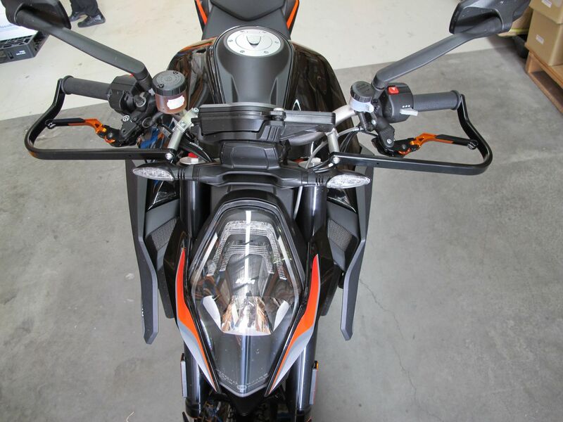 Ktm 1290 Superduke R Evo [BARKBUSTERS] - Hardware Kit Dvoubodová montáž Černá KTM