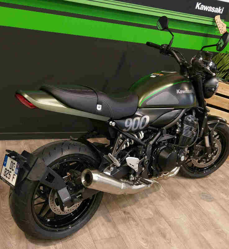 Kawasaki Z 900 Rs Se [Přístupový design] - držák SPZ ve výšce kol černá Kawasaki Z900RS
