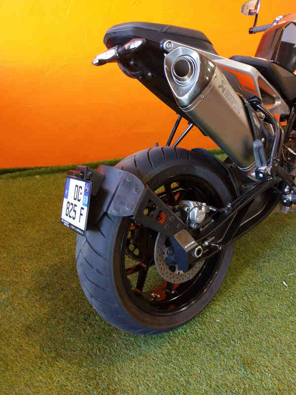 Ktm 890 Duke R [PŘÍSTUPOVÝ DESIGN] - držák SPZ ve výšce kol černý KTM Duke 790/890