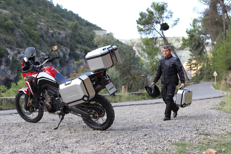Ducati Desert X 937 [SHAD] - Levý boční kufr TR36 Terra