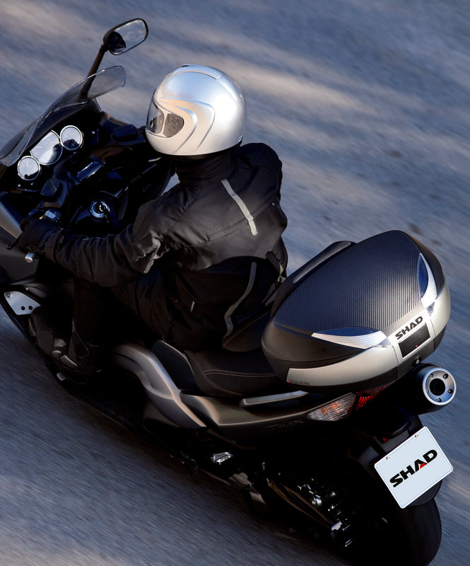 Yamaha X-Max 300 Tech Max + [SHAD] - SH48 Nový horní kufr vyrobený z titanu