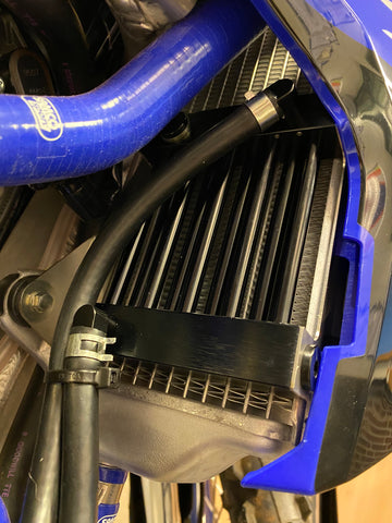 YAMAHA YZ 250 F [2022-2023] - Olejový chladič - Yamaha YZ 250F