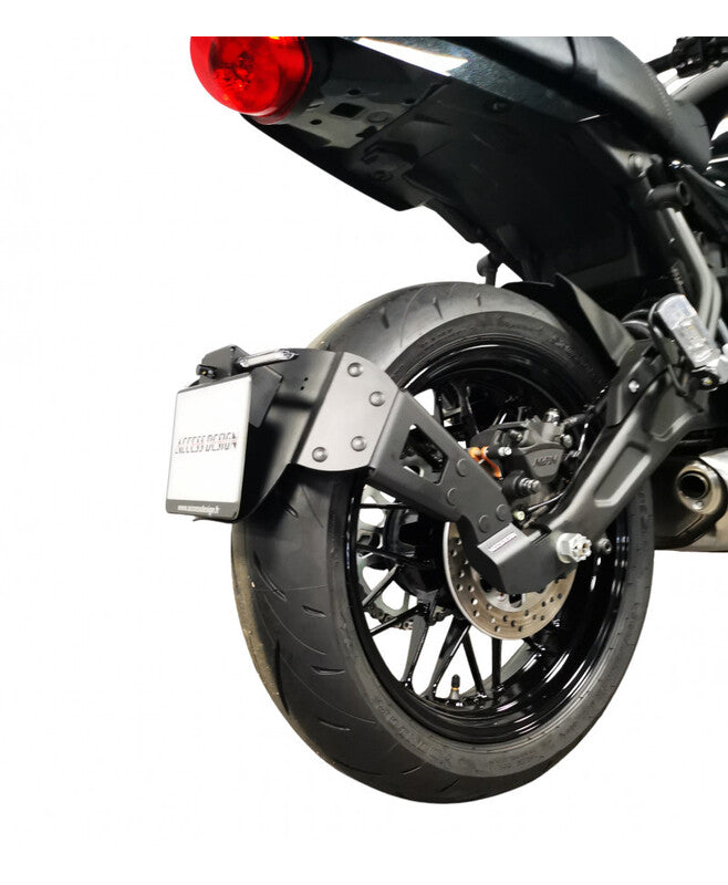 Kawasaki Z 650 [PŘÍSTUPOVÝ DESIGN] - ''Wheel Fitted'' Držák SPZ - Černá Kawasaki Z650RS