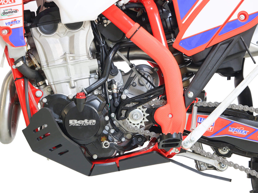 Beta RR 480 4 T X-PRO [2025-2026] - Xtrem Unterfahrschutz mit Gestängeschutz - PE-HD 8mm
