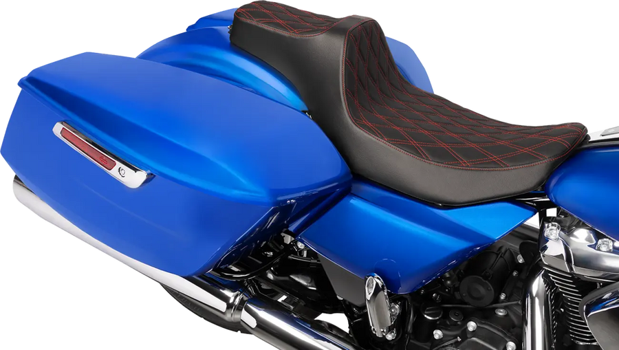 harley davidson touring [DRAG SPECIALTIES] – sedadlo Predator III s prodlouženým dosahem