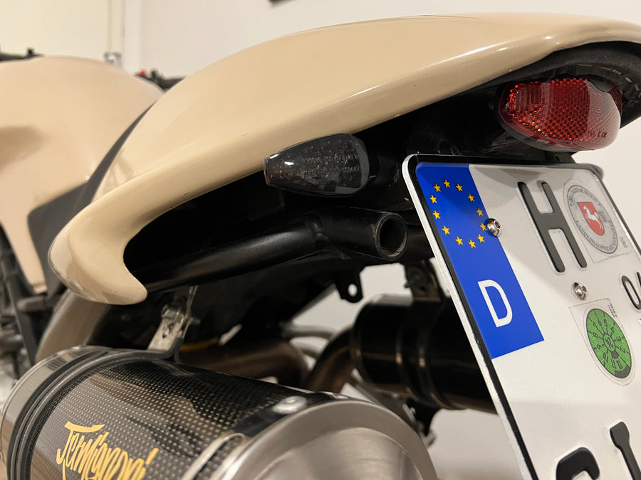 2 LED indikátory černé odpory [E-mark] - Triumph Speed Triple 955i 10501200 Street 675 Detailní pohled