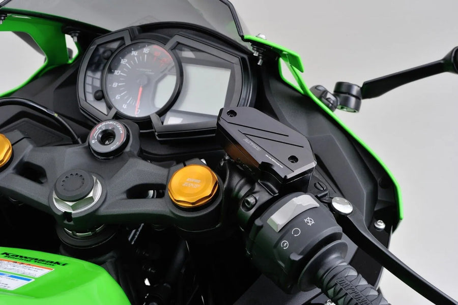 Kawasaki Z 900 [Daytona] - Přední hlavní válec