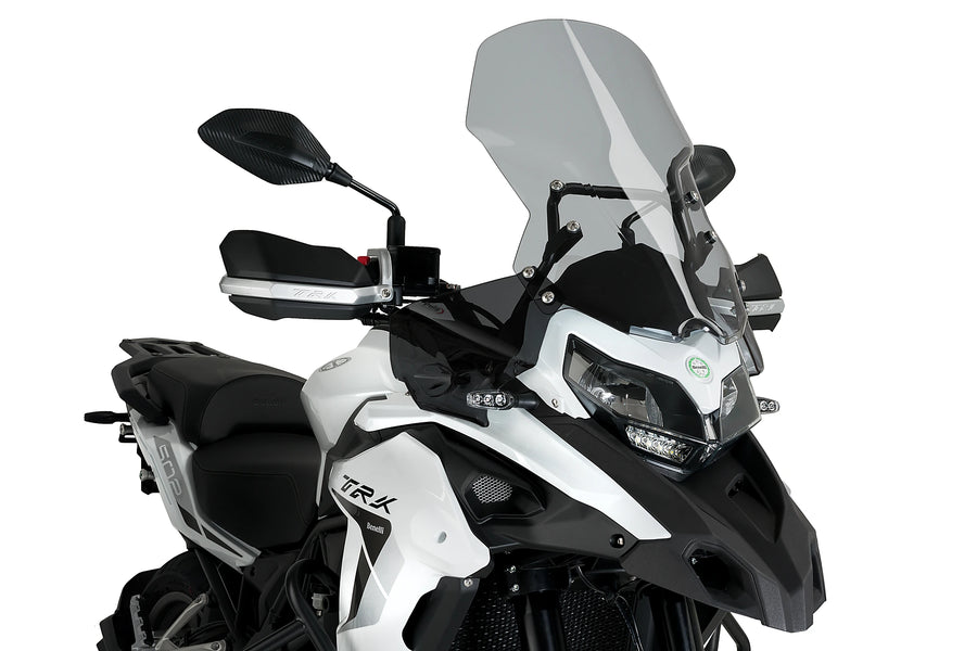BENELLI TRK 502 X [2025] - Prodloužený větrný deflektor PUIG | Silně tónovaný | PUIG 21127F