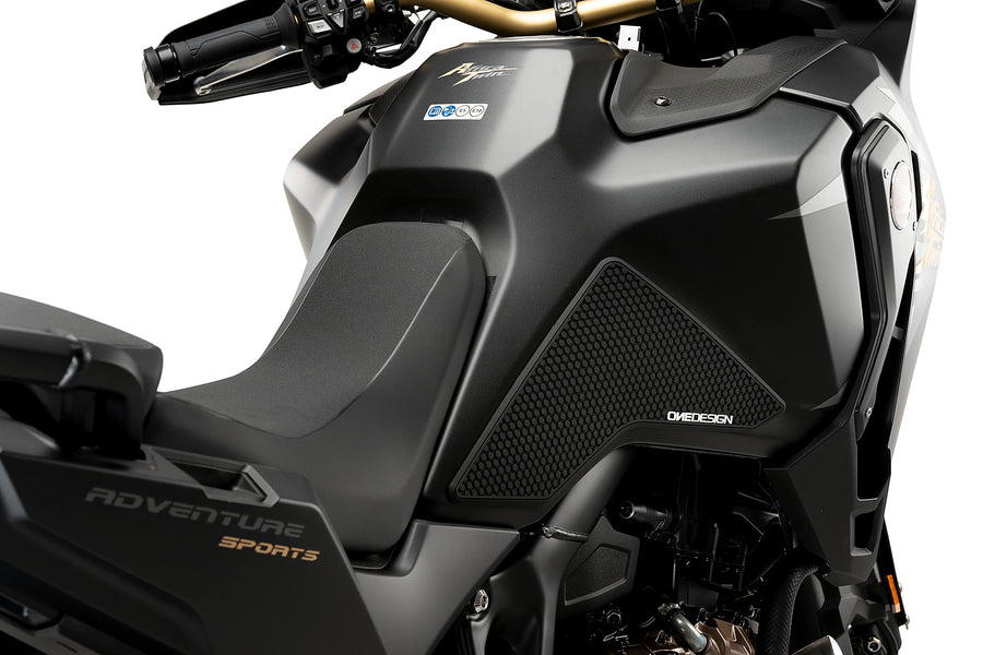 TRIUMPH BONNEVILLE T 120 BLACK [2025] - Chránič boční nádrže | Černá | PUIG 21304N
