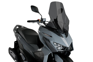 SYM JET X 125 [2025] - Čelní sklo V-Tech Line Touring | Silně tónovaný | PUIG 21534F