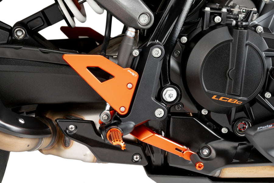 KTM 990 DUKE R [2025] – Patní desky – Černá