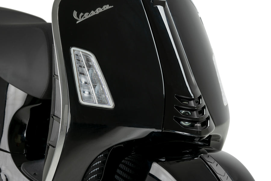VESPA GTS 310 [2025] – horn trim – černá