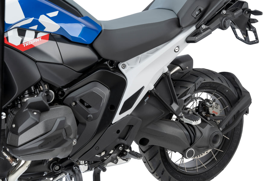 BMW R 1300 GS TROPHY [2025] – spodní boční kapotáž – karbonový vzhled