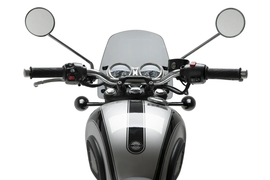 TRIUMPH BONNEVILLE T 120 BLACK [2025] – obrazovka R-Racer – černá