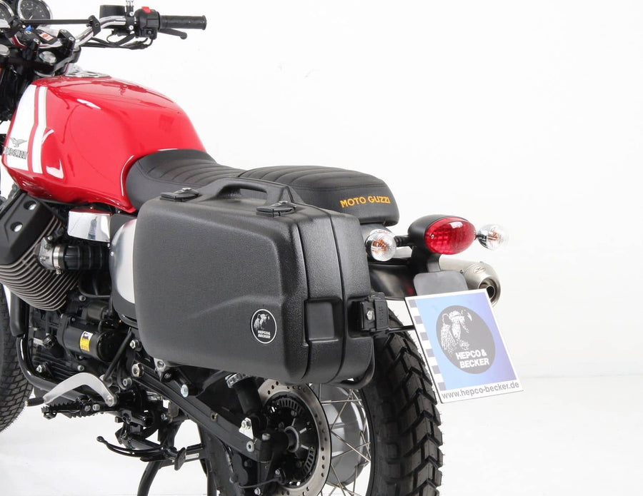 Moto Guzzi v 7 II Scrambler [2016] - Dopravce případů na jedné straně vlevo