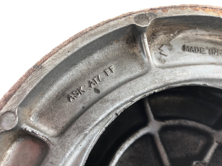 Suzuki T 500 [GT 500] - Brzdový brzdový brzdový buben brzdové kotevní desky