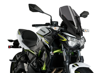 KAWASAKI Z 650 [2025] - Cestovní čelní sklo nové generace | Silně tónovaný | PUIG 3865F