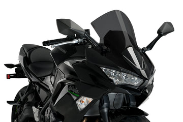 KAWASAKI NINJA 650 [2025] - Obrazovka R-Racer | Silně tónovaný | PUIG 3880F