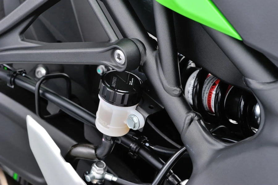 Kawasaki Z 900 [Daytona]-Organizace hlavního válce
