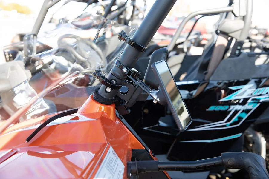 cf moto 800 [KLOCK WERKS] – Držák na mobilní telefon Roll Cage