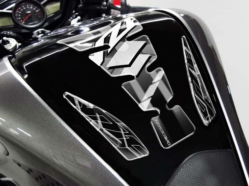 YAMAHA YZF 1000 R THUNDERACE [2002] – Chránič nádrže Wings – stříbrný