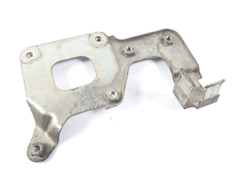 Honda NTV 650 RC33 - Holding List