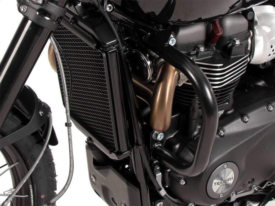 Triumph Scrambler 1200 X [2024-2025] – perspektivní pohled na kryt motoru