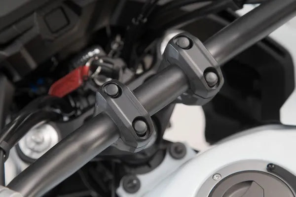 KTM 950 Adventure S [2004-2005] - držák na řídítka Ø 28 mm, zvýšení 30 mm, verze LEH.00.039.24100.20/B - obrázek 2