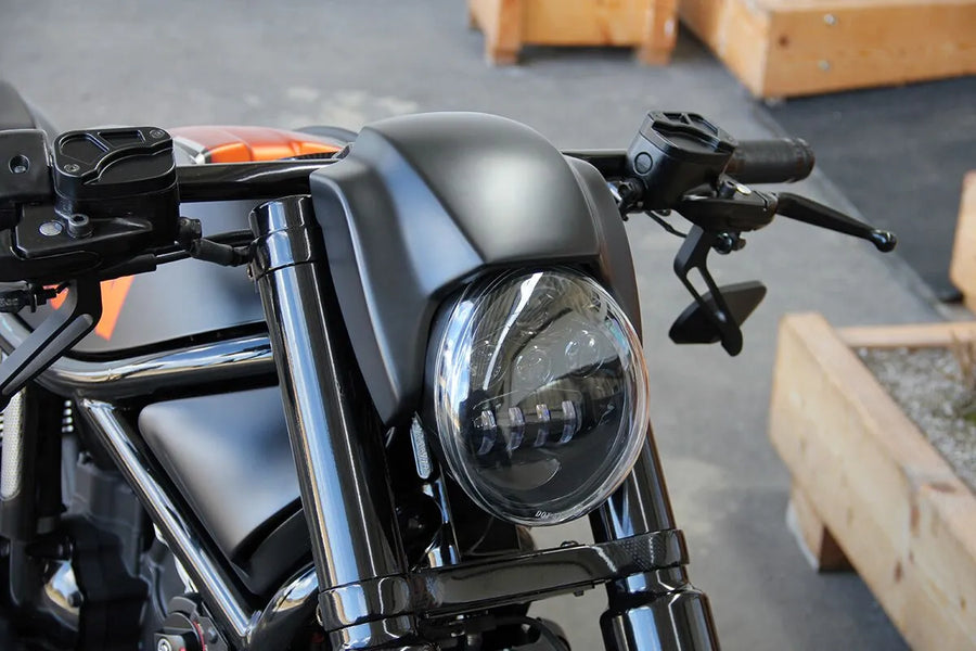 Harley Davidson V-Rod [CULT WERK] – Kapota světlometu
