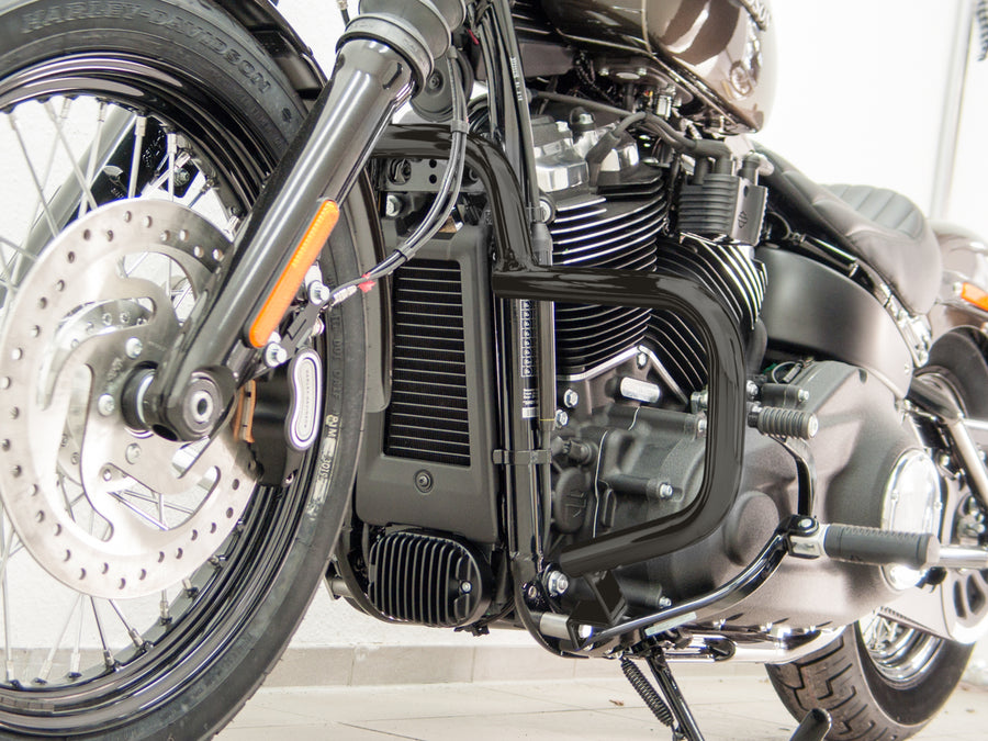 Harley Davidson Softail (Milwaukee - Eight 107/114) [2018] - ochranný bar, vyrobený z 32 mm potrubí, plochý tvar, černá
