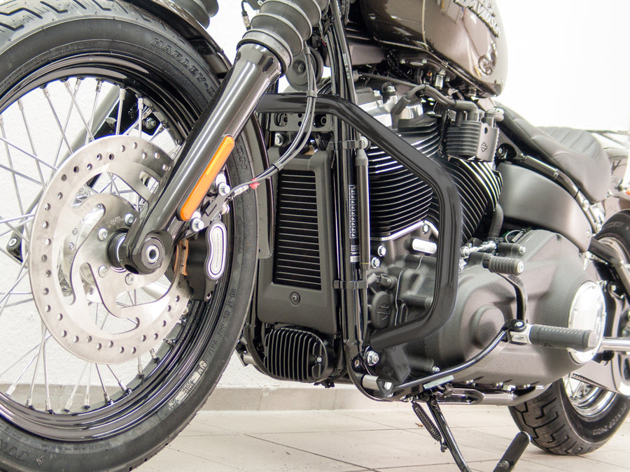 Harley Davidson Softail (Milwaukee - Eight 107/114) [2018] - ochranný bar, vyrobený z trubky 32 mm, černá