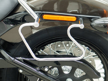 Harley Davidson Softail Street Bob (Milwaukee - Eight 107/114) [2018] - Balení tašek