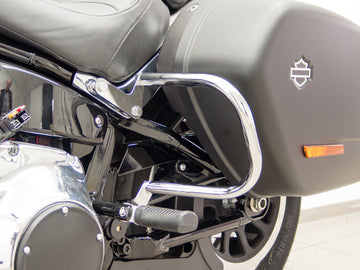 Harley Davidson Softail Sport Glide (Milwaukee-Eight 107/114) [2018] - Zadní ochranné tyče na brašny