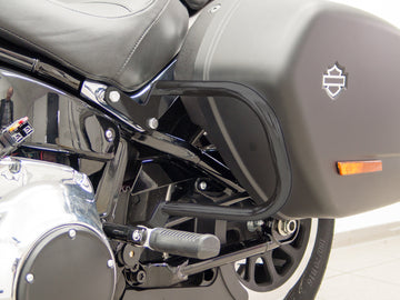 Harley Davidson Softail Sport Glide (Milwaukee - Eight 107/114) [2018] - Zadní ochranné tyče pro kufry, černé