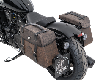 Indian Scout Sixty Classic [2025-2026] - Sada: Kožený držák na tašku výřez černý vč. Odolné kožené tašky hnědé