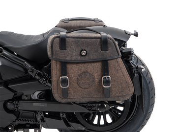 Indian Sport Scout Sixty [2026] - Sada: Kožený držák na tašku výřez černý vč. Odolné kožené tašky hnědé