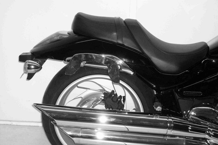 Suzuki M 1800 [2006-2012] - C-Bow boční pohled zepředu