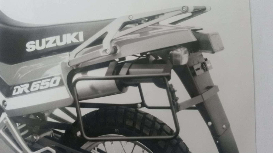 Suzuki DR 650 RS [1990-1991] - Dopravce případů