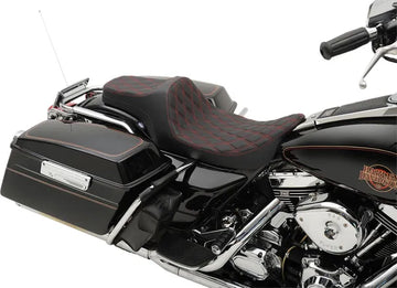 Harley Davidson Flhri [SPECIALITY DRAG] – Sedadlo Predator III