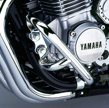 Yamaha XJR 1200 [1994-1998] -Motor Protection Bar, stabilní (B-Goods s optickými vadami)