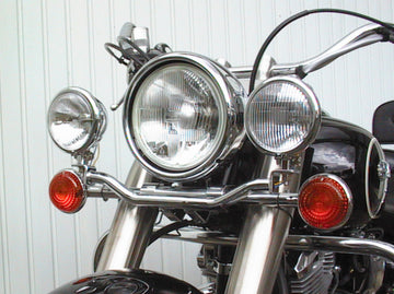 Yamaha XV 1600 Wild Star [1999-2004] - Držák lampy pro přídavné světlomety