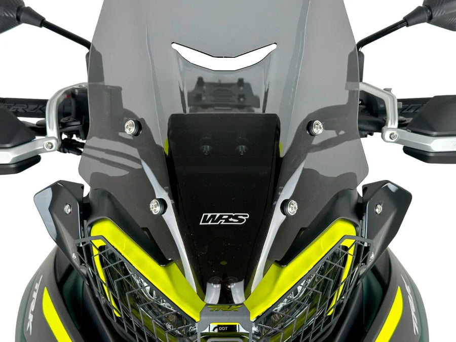 Benelli TRK 702 [WRS] – Čelní sklo
