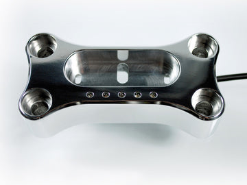 Upínací koláčky na motocyklu pro Motoscope Mini - MotoGadget