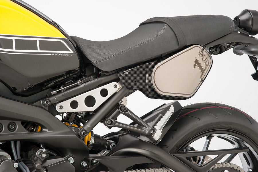 YAMAHA XSR 900 [2019] - Retro boční kryty | Karbonový vzhled | PUIG 8563C