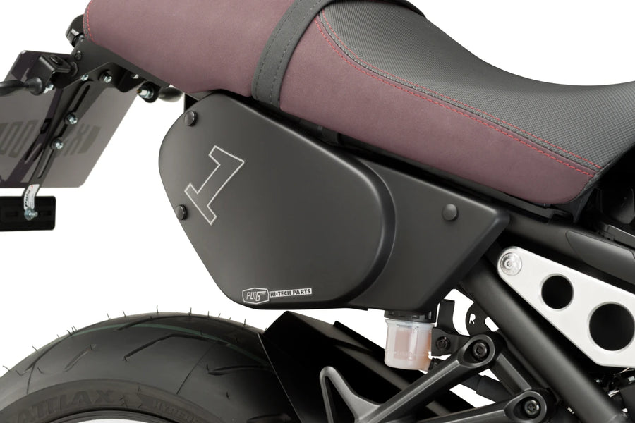 YAMAHA XSR 900 [2019] – Retro boční kryty – karbonový vzhled