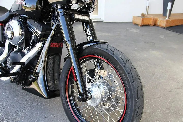 Harley-Davidson Street Bob [CULT WERK] – Klub předních blatníků