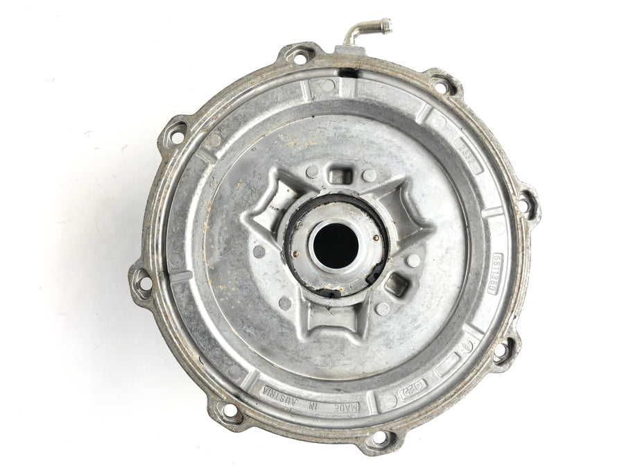 Can On The Spyder SM5 [2009] - Motor víko na levém víku vnější spojky