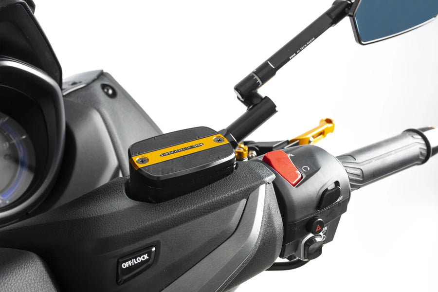 YAMAHA T-MAX 560 TECH MAX [2025] – Víčko nádržky brzdové kapaliny vpředu